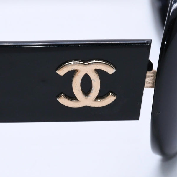 CHANEL シャネル オーバル サングラス アイウェア 01947 94305 ココマーク ロゴ ブラック ホワイト 美品 中古 4a004025