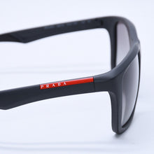 画像をギャラリービューアに読み込む, PRADA SPORT プラダスポーツ Sunglasses サングラス サイズ58◻︎16 SPS 04O グレー レッド 美品 中古 4a004160