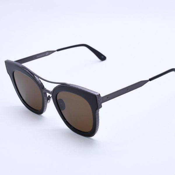 極美品 BOTTEGA VENETA ボッテガヴェネタ Sunglasses サングラス ブラック BV0012S 50◻︎23 中古 4a004139