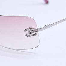 Load image into Gallery viewer, 極美品 CHANEL シャネル リムレス サングラス アイウェア 4017-D c.124/58 サイズ62□17 120 ココマーク ラインストーン ピンク 中古 4a004036