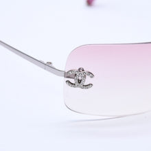 Load image into Gallery viewer, 極美品 CHANEL シャネル リムレス サングラス アイウェア 4017-D c.124/58 サイズ62□17 120 ココマーク ラインストーン ピンク 中古 4a004036