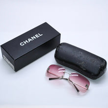 画像をギャラリービューアに読み込む, 極美品 CHANEL シャネル Sunglasses サングラス ラインストーン 4017-D ココマーク 62◻︎17 120 ピンク シルバーテンプル 中古 4a004041