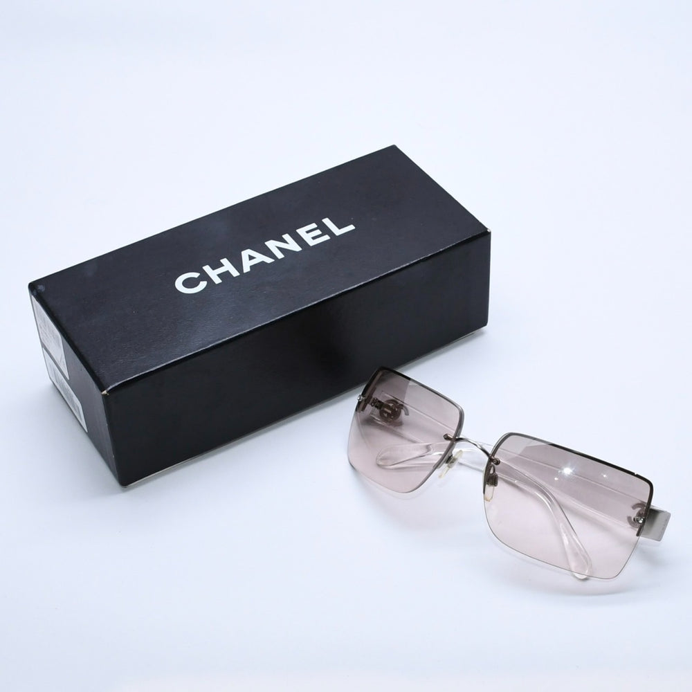 極美品 CHANEL シャネル リムレス サングラス サイドココマーク クリアフレーム グレー 4107-B 62◻︎15 125 中古 4a004037