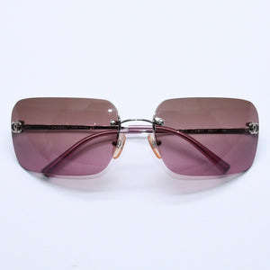 Mint condition CHANEL rimless sunglasses with Coco Mark, purple gradient, khaki. 4017 62◻17 120 Used 4a004039