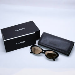 CHANEL Coco Mark Sunglasses with Mirror Lenses and Gold Hardware, 5416-A 57◻17 140 Excellent condition Used 4a004045