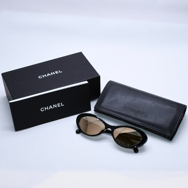 CHANEL Coco Mark Sunglasses with Mirror Lenses and Gold Hardware, 5416-A 57◻17 140 Excellent condition Used 4a004045