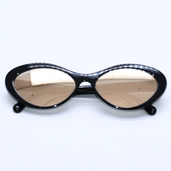 CHANEL Coco Mark Sunglasses with Mirror Lenses and Gold Hardware, 5416-A 57◻17 140 Excellent condition Used 4a004045