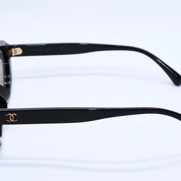 CHANEL Coco Mark Sunglasses with Mirror Lenses and Gold Hardware, 5416-A 57◻17 140 Excellent condition Used 4a004045