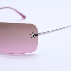 Mint condition CHANEL rimless sunglasses with Coco Mark, purple gradient, khaki. 4017 62◻17 120 Used 4a004039