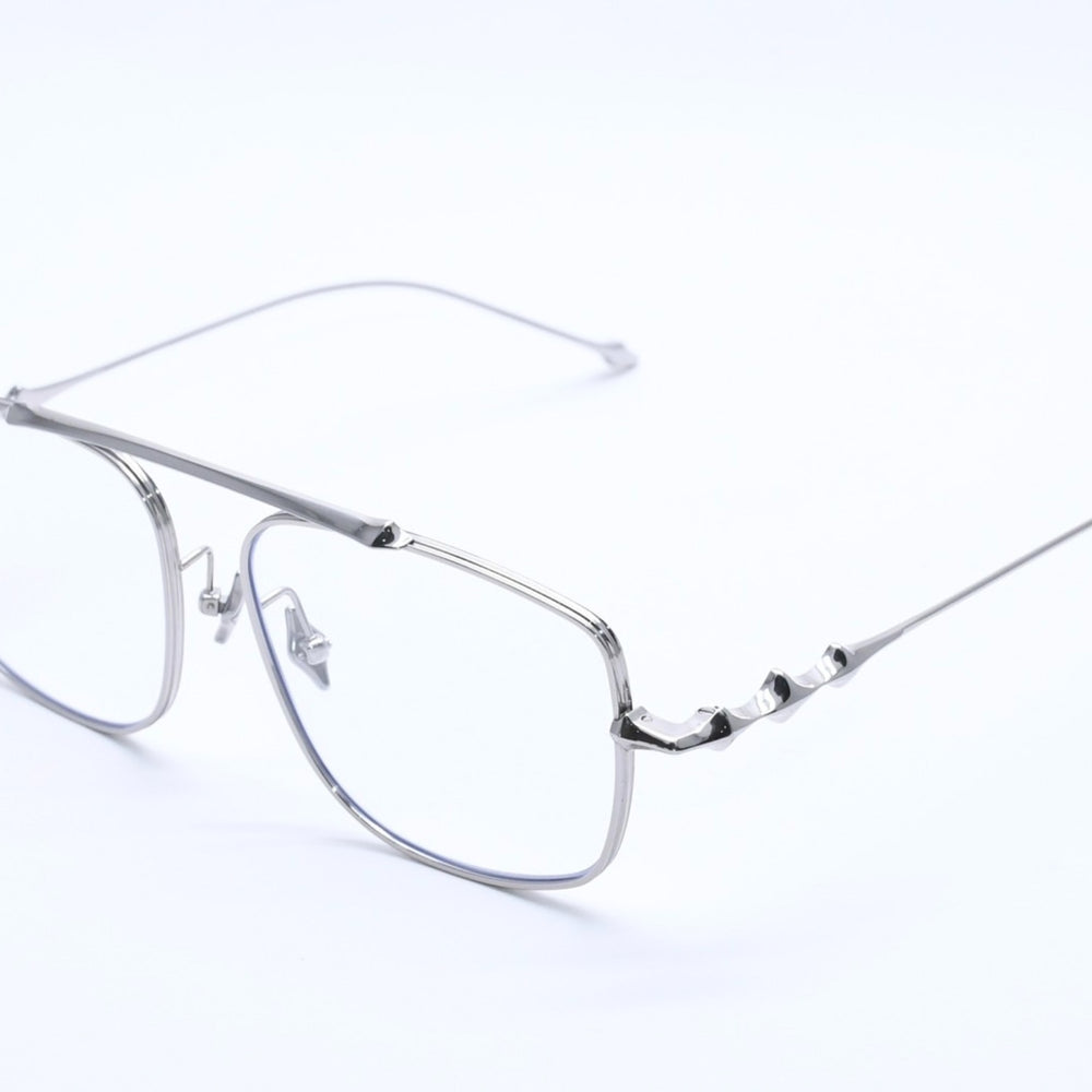 Mint condition GENTLE MONSTER eyeglasses, silver frame, silver temples, size 59.◻︎17 151 CO Used 4a004128