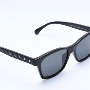 Very good condition CHANEL sunglasses eyewear 5484-A c.622/S4 size 54□17 140 here mark black used 4a004042