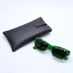 Like new condition BOTTEGA VENETA square sunglasses, green with gold hardware, BV1143S 55◻18 140 Used 4a004156