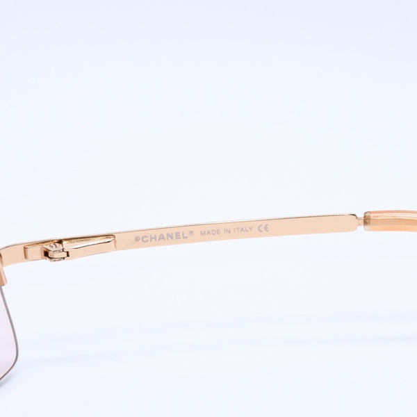 極美品 CHANEL シャネル ハーフリム サングラス アイウェア 4104-B c.125/8Z サイズ62□15 120 ココマーク ラインストーン 中古 4a004052