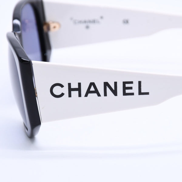 CHANEL Sunglasses Eyewear 05251 C0229 Coco Mark Side Logo Bicolor Black White Good Condition Used 4a004048