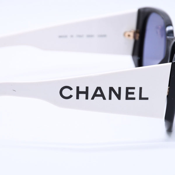 CHANEL Sunglasses Eyewear 05251 C0229 Coco Mark Side Logo Bicolor Black White Good Condition Used 4a004048