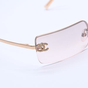 極美品 CHANEL シャネル ハーフリム サングラス アイウェア 4104-B c.125/8Z サイズ62□15 120 ココマーク ラインストーン 中古 4a004052