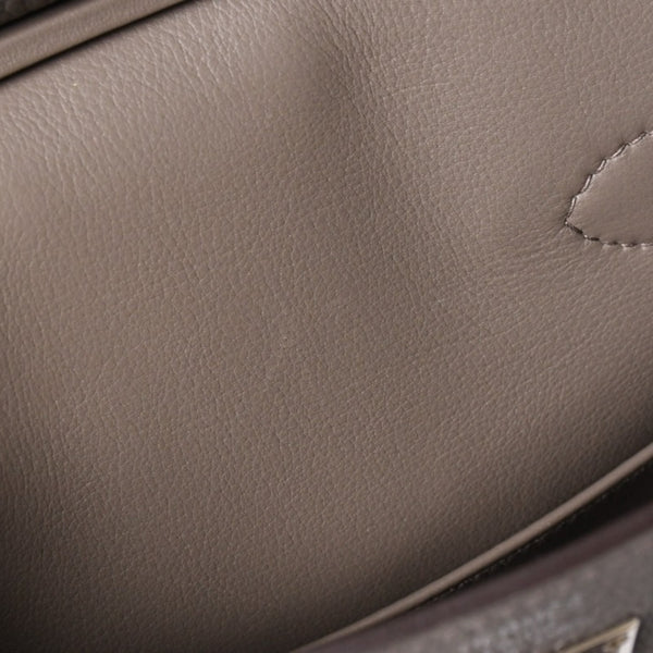 Like new Hermes Kelly Akkado PM K engraved one shoulder bag Grimeyer Togo Silver hardware Used 4a004063