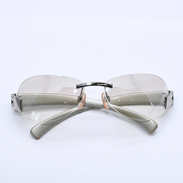 極美品 CHANEL シャネル リムレス サングラス アイウェア 4037 c.124/6I サイズ59□15 125 ココマーク シルバー クリア 中古 4a004070