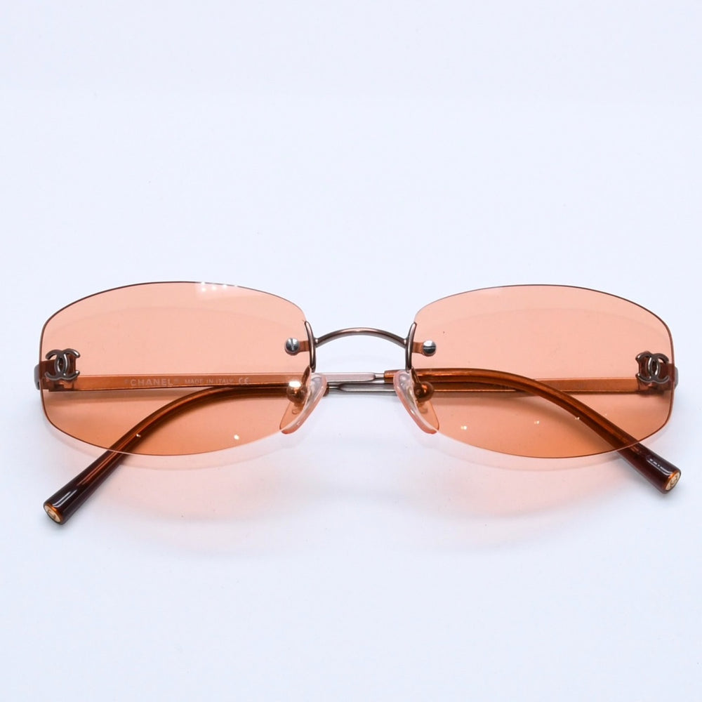極美品 CHANEL シャネル リムレス サングラス アイウェア 4002- c.124/22 サイズ57□19 130 ココマーク 中古 4a003986