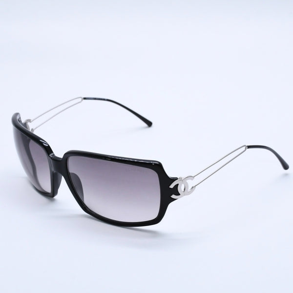 CHANEL シャネル サングラス アイウェア 5037 c.501/11 サイズ120 ココマーク ブラック シルバー 美品 中古 4a004050