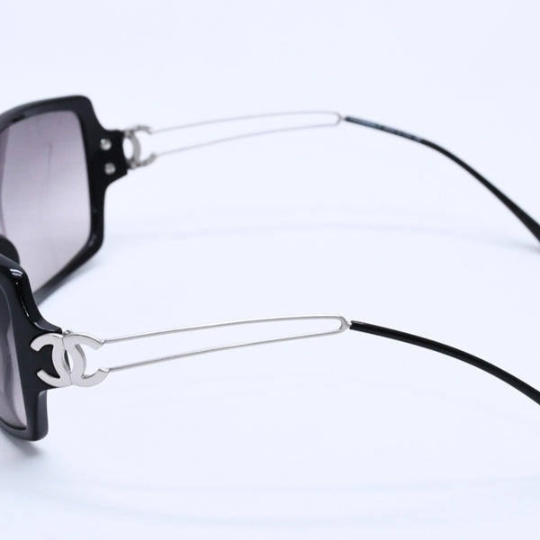 CHANEL シャネル サングラス アイウェア 5037 c.501/11 サイズ120 ココマーク ブラック シルバー 美品 中古 4a004050