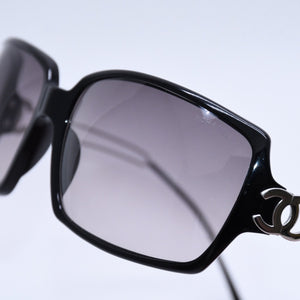 CHANEL シャネル サングラス アイウェア 5037 c.501/11 サイズ120 ココマーク ブラック シルバー 美品 中古 4a004050