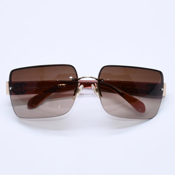New and unused CHANEL Half Rim Sunglasses Eyewear 4107-B c.125/13 Size 62□15 125 Gold Brown Used 4a004027