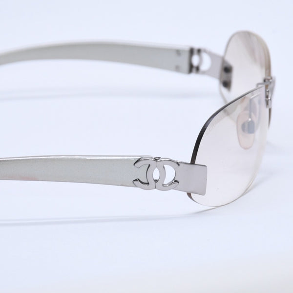 極美品 CHANEL シャネル リムレス サングラス アイウェア 4037 c.124/6I サイズ59□15 125 ココマーク シルバー クリア 中古 4a004070
