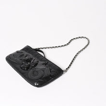 画像をギャラリービューアに読み込む, CHANEL シャネル チョコバー カメリア NO.5 ココマーク チェーンショルダーバッグ 10番台 レザー ブラック シルバー金具 美品 中古 4a004249