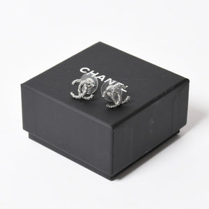 CHANEL Cocomark earrings accessories Weight approx. 2.39g B15B stamp Silver Metal For both ears Good condition Used 4a003122
