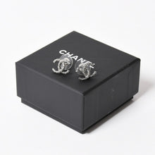 画像をギャラリービューアに読み込む, CHANEL シャネル ココマーク ピアス アクセサリー 重量約2.39g B15B刻印 シルバー メタル 両耳用 美品 中古 4a003122