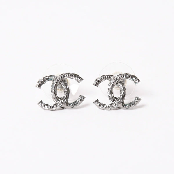 CHANEL Cocomark earrings accessories Weight approx. 2.39g B15B stamp Silver Metal For both ears Good condition Used 4a003122