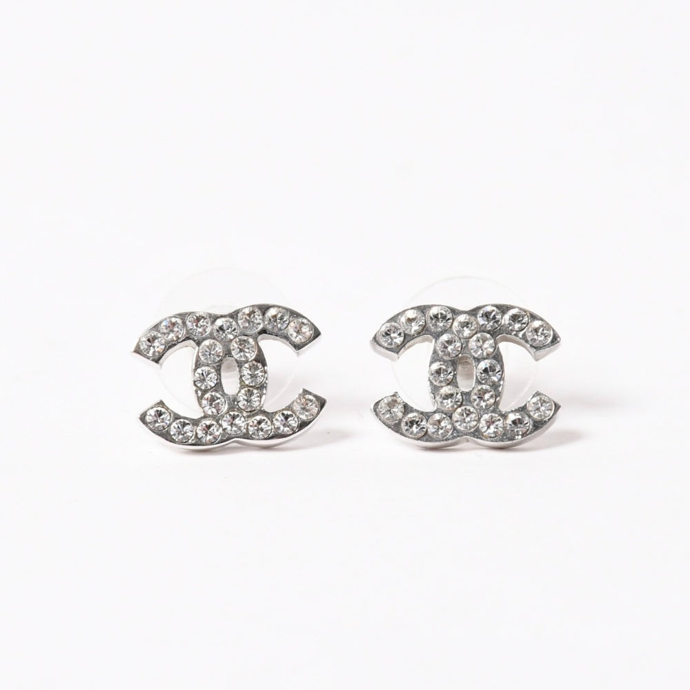 CHANEL シャネル ココマーク ピアス アクセサリー 重量約3.74g 06V刻印 メタル ラインストーン シルバー 両耳用 美品 中古 4a003136