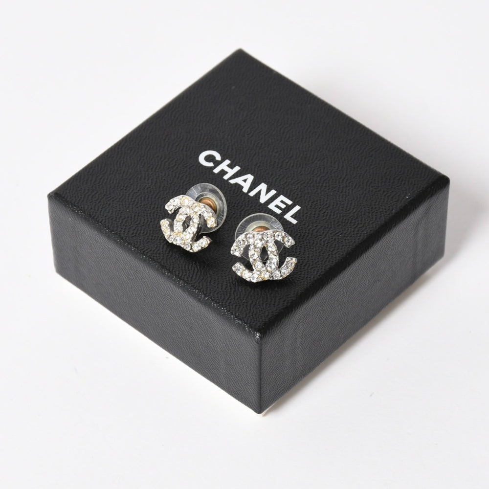CHANEL シャネル ココマーク ピアス 重量約3.26g 05C刻印 メタル ラインストーン クリア シルバー 両耳用 美品 中古 4a003145