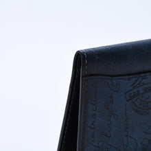 Load image into Gallery viewer, Berluti ベルルッティ カリグラフィ カードケース パスケース レザー ネイビーブルー F0135 美品 中古 4a003974