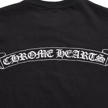 Load image into Gallery viewer, CHROME HEARTS クロムハーツ ダガーポケットTシャツ Black ブラック Silver シルバー サイズL 美品 中古 4a004136