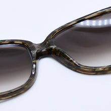 Load image into Gallery viewer, BOTTEGA VENETA ボッテガヴェネタ サングラス ゴールド金具 カーキレンズ 3V6DB 132/S 125 美品 中古 4a004141