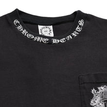 Load image into Gallery viewer, CHROME HEARTS クロムハーツ ダガーポケットTシャツ Black ブラック Silver シルバー サイズL 美品 中古 4a004136