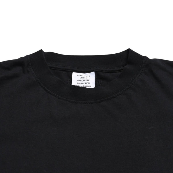 極美品 VETEMENTS ヴェトモン Tシャツ POLIZEI リフレクター ブラック サイズ S コットン UA53TR450B 中古 4a004124