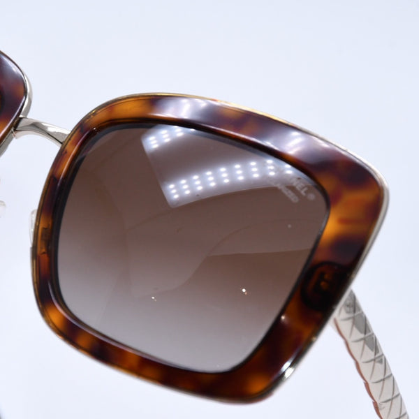 CHANEL シャネル ブラウン ゴールドフレーム Sunglasses サングラス 5369 53◻︎21 135 美品 中古 4a004060