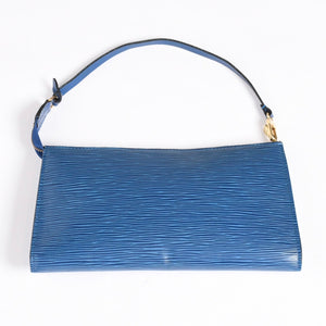 極美品 LOUIS VUITTON ルイヴィトン ポシェット アクセソワール ワンショルダーバッグ M52945 エピ レザー ブルー 中古 4a004181