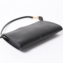 画像をギャラリービューアに読み込む, 極美品 LOUIS VUITTON ルイヴィトン ポシェット アクセソワール アクセサリーポーチ M52942 エピ ブラック ゴールド金具 中古 4a004180