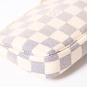 Like new LOUIS VUITTON Mini Pochette Accessory Pouch N58010 Damier Azur White Used 4a004210