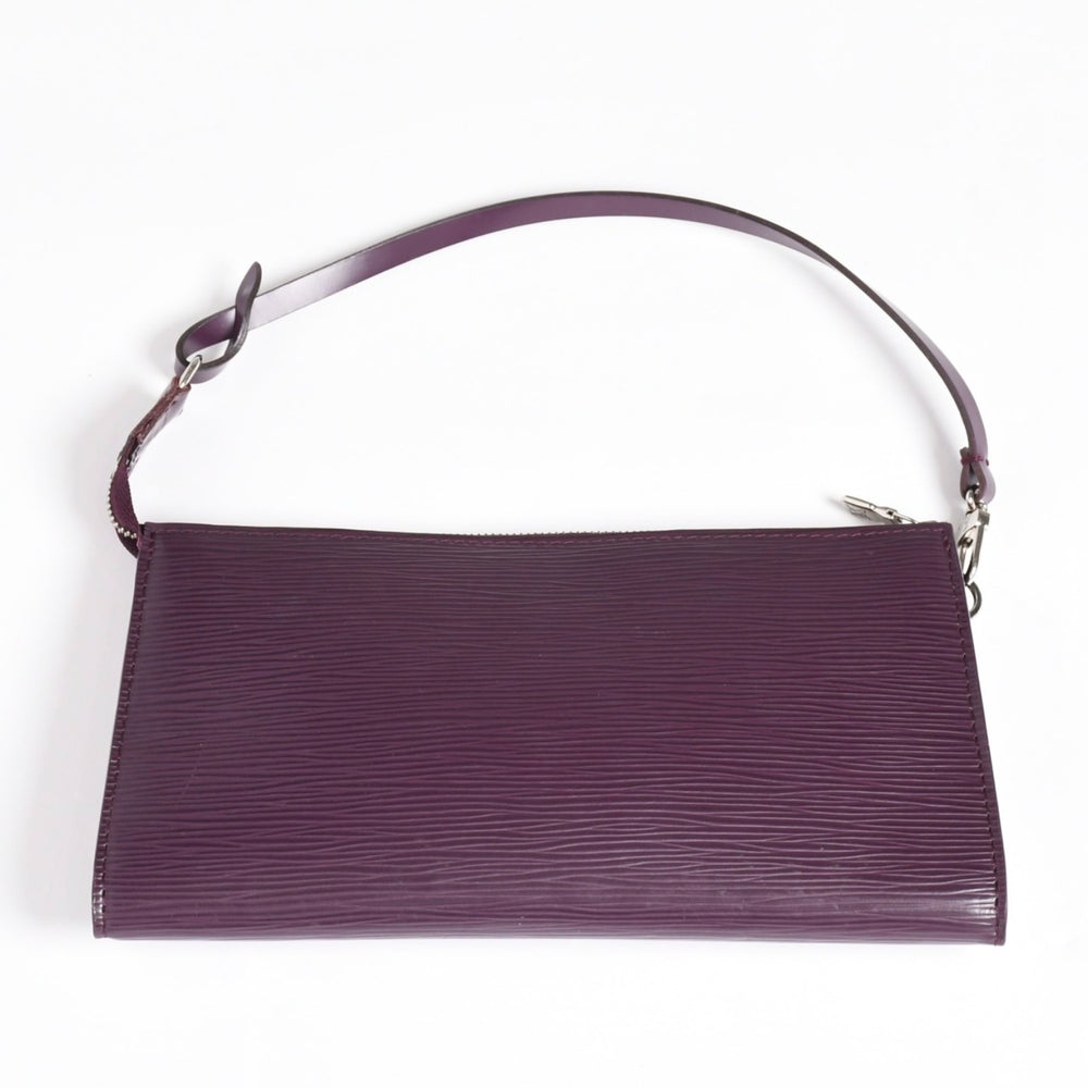 Very Good Condition LOUIS VUITTON Pochette Accessory Pouch M5298K Epi Purple Silver Hardware Used 4a004185