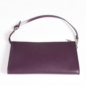 Very Good Condition LOUIS VUITTON Pochette Accessory Pouch M5298K Epi Purple Silver Hardware Used 4a004185