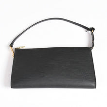 画像をギャラリービューアに読み込む, LOUIS VUITTON ルイヴィトン ポシェット アクセソワール アクセサリーポーチ M52942 エピ ブラック ゴールド金具 美品 中古 4a004179