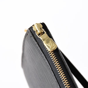 LOUIS VUITTON Pochette Accessory Pouch M52942 Epi Black Gold Hardware Good Condition Used 4a004179