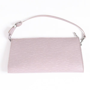 Very Good Condition LOUIS VUITTON Pochette Accessory Pouch M5294B Epi Lavender Silver Hardware Used 4a004185