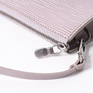 Very Good Condition LOUIS VUITTON Pochette Accessory Pouch M5294B Epi Lavender Silver Hardware Used 4a004185
