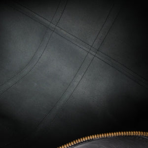 Very Good Condition LOUIS VUITTON Boston Bag Travel Bag M59052 Keepall 55 Black Epi Leather Gold Hardware Used 4a004196